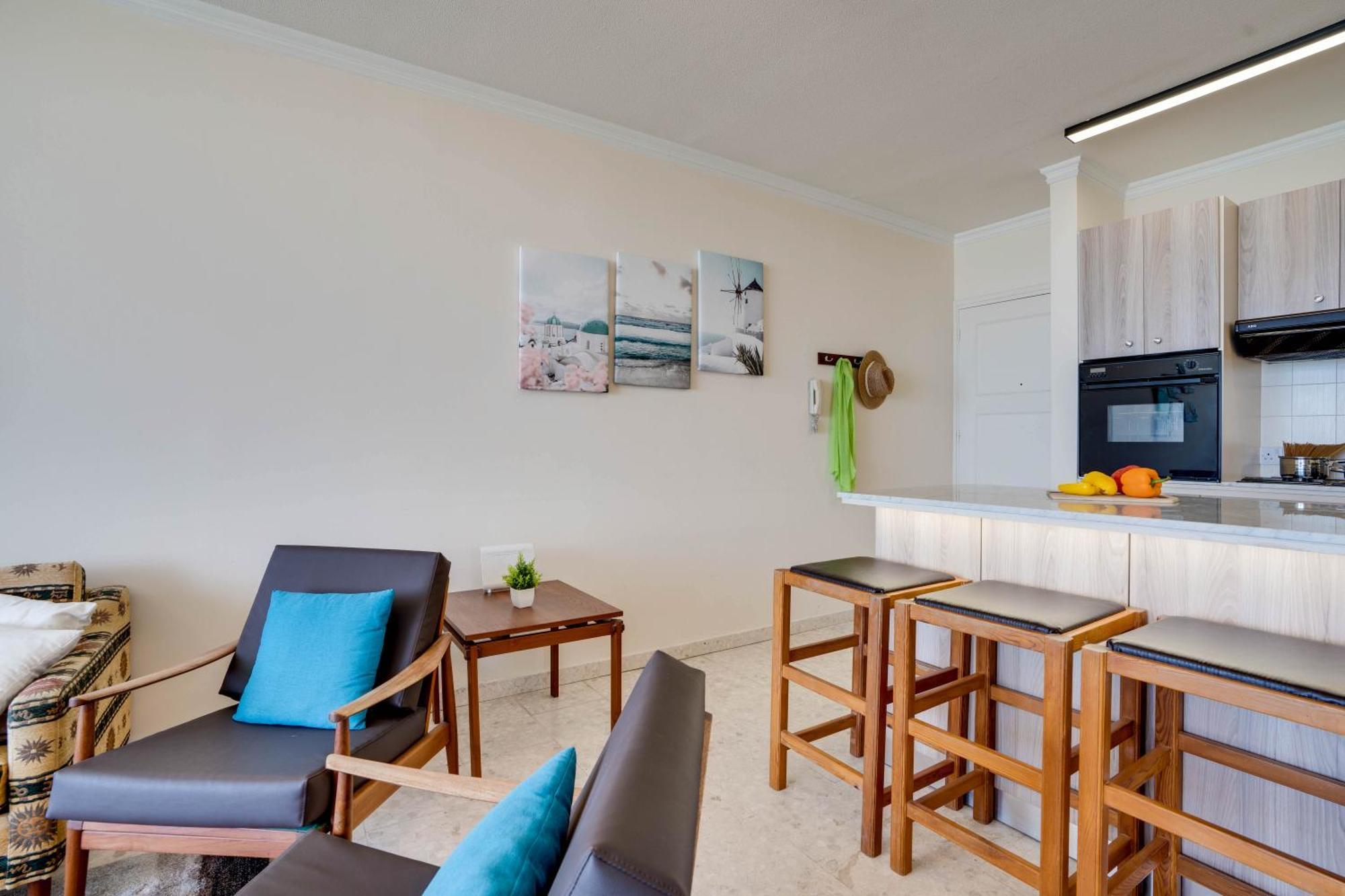 Makenzy Sandy Beachfront Paradise Larnaca Dış mekan fotoğraf
