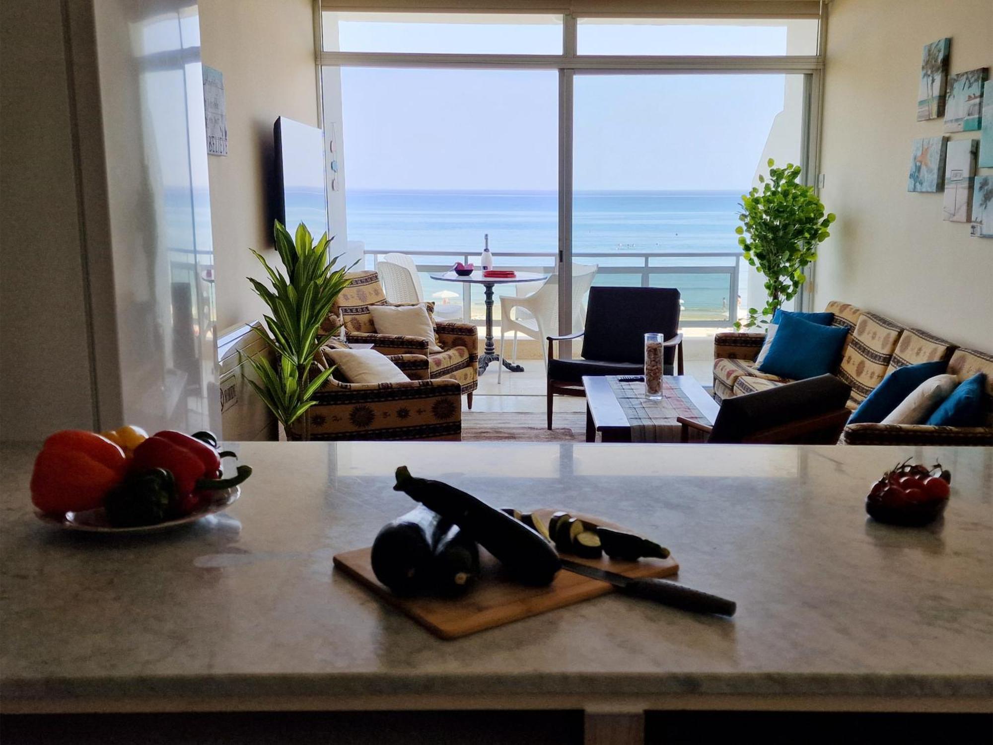 Makenzy Sandy Beachfront Paradise Larnaca Dış mekan fotoğraf