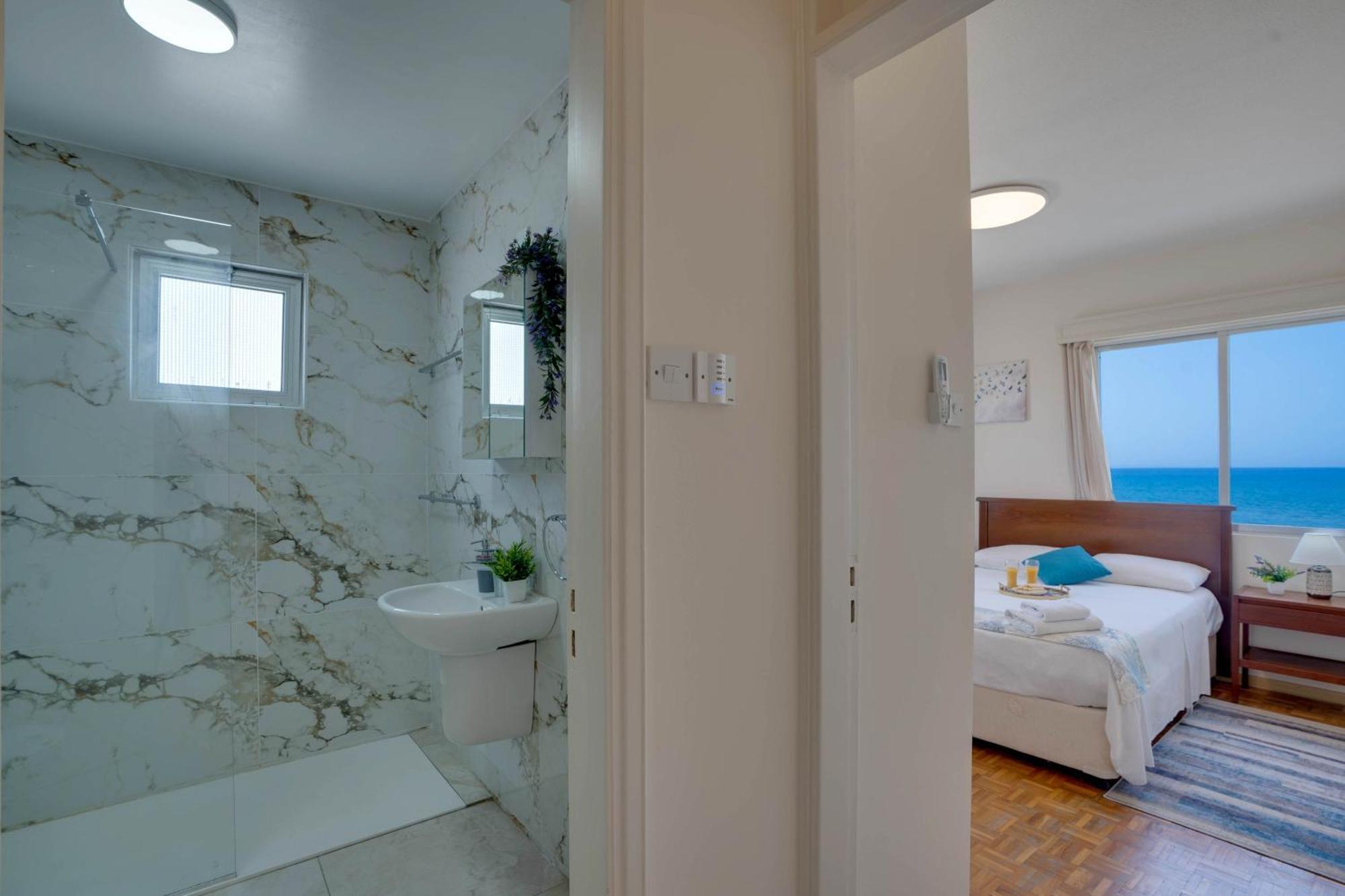 Makenzy Sandy Beachfront Paradise Larnaca Dış mekan fotoğraf